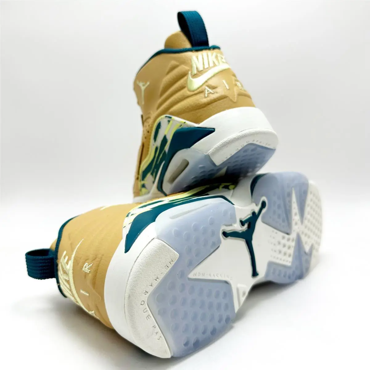 Nike shoes - Jordan Jumpman - Jumpman - Brown 2