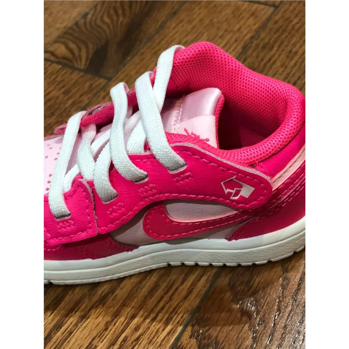 Nike shoes - Air Jordan 1 - Air - Pink 14