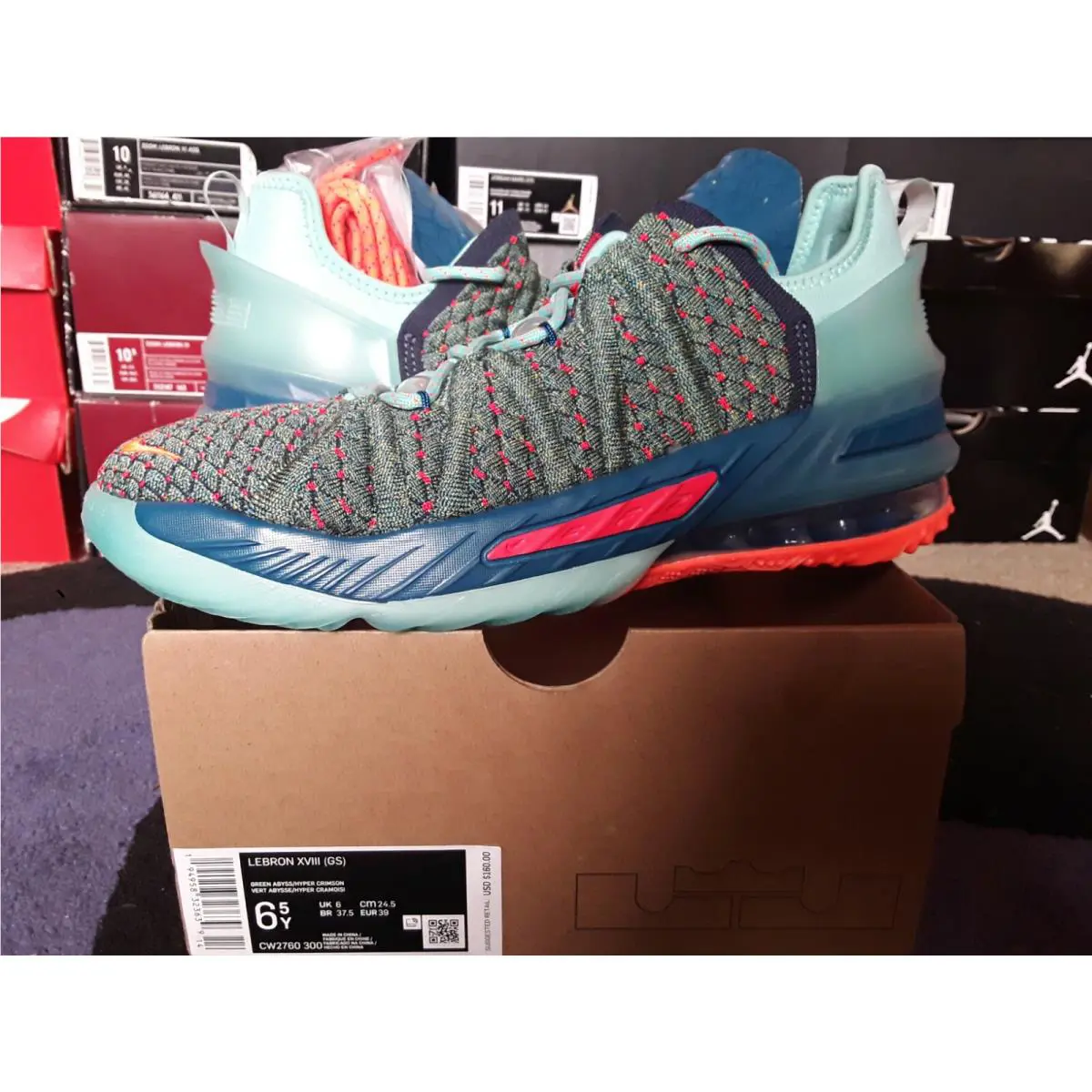 Nike shoes - Nike Air Zoom LeBron - Air Zoom LeBron - CW2760 300 - Green 0