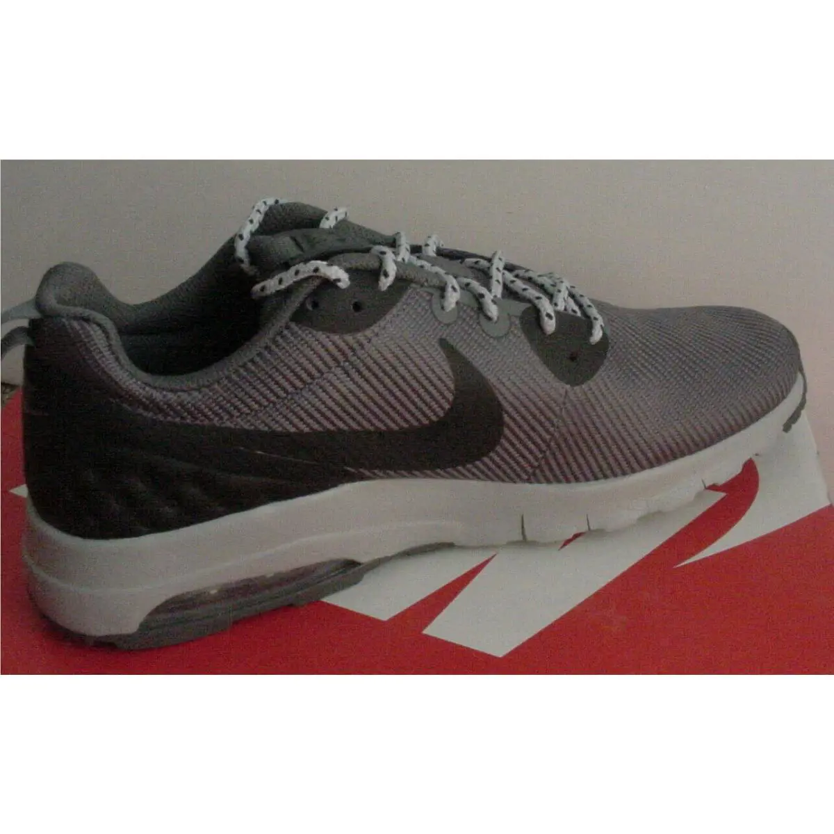 Nike shoes - Nike Air Max Motion - Air Max Motion - 844836-014 - Black / Gray, Manufacturer: Atmosphere Grey - Black 0