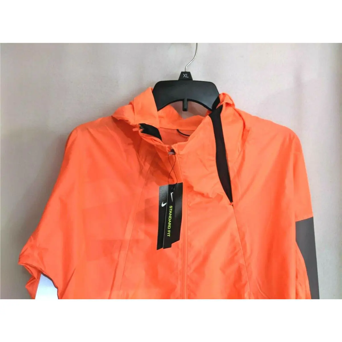 Nike clothing - Bright Mango/Black 17