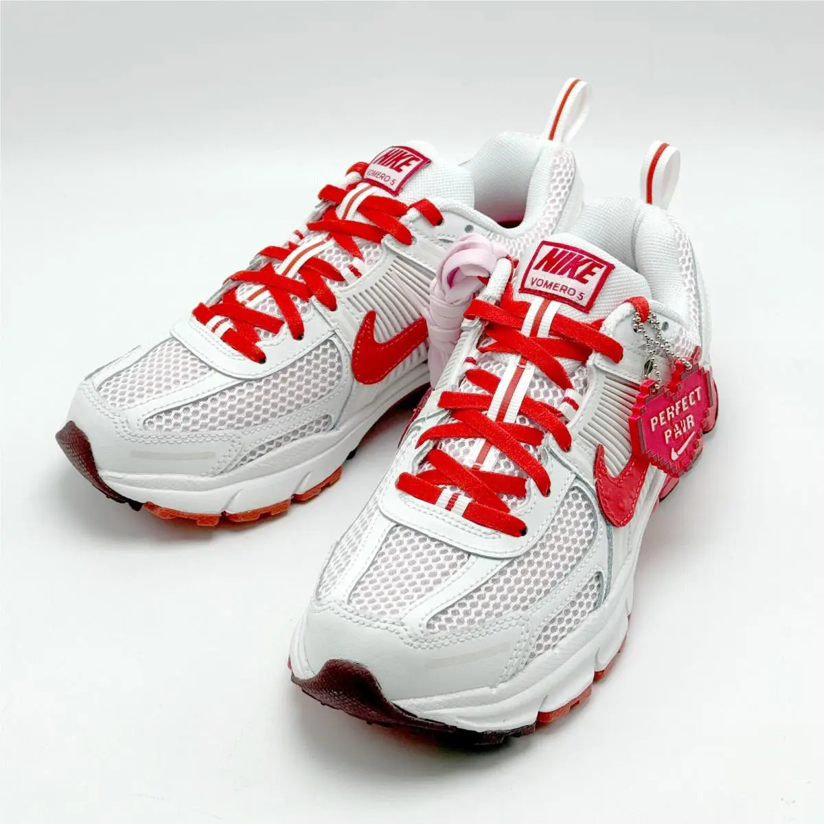 Nike shoes - White 5