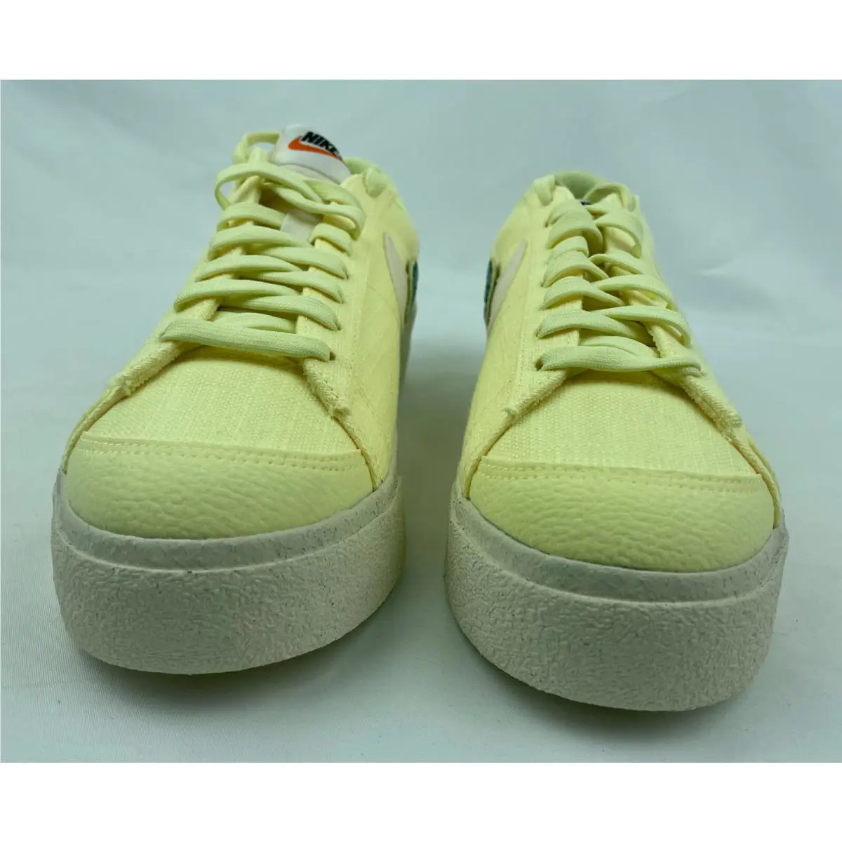 Nike shoes - DJ6376800 - DJ6376-800 - Yellow 3