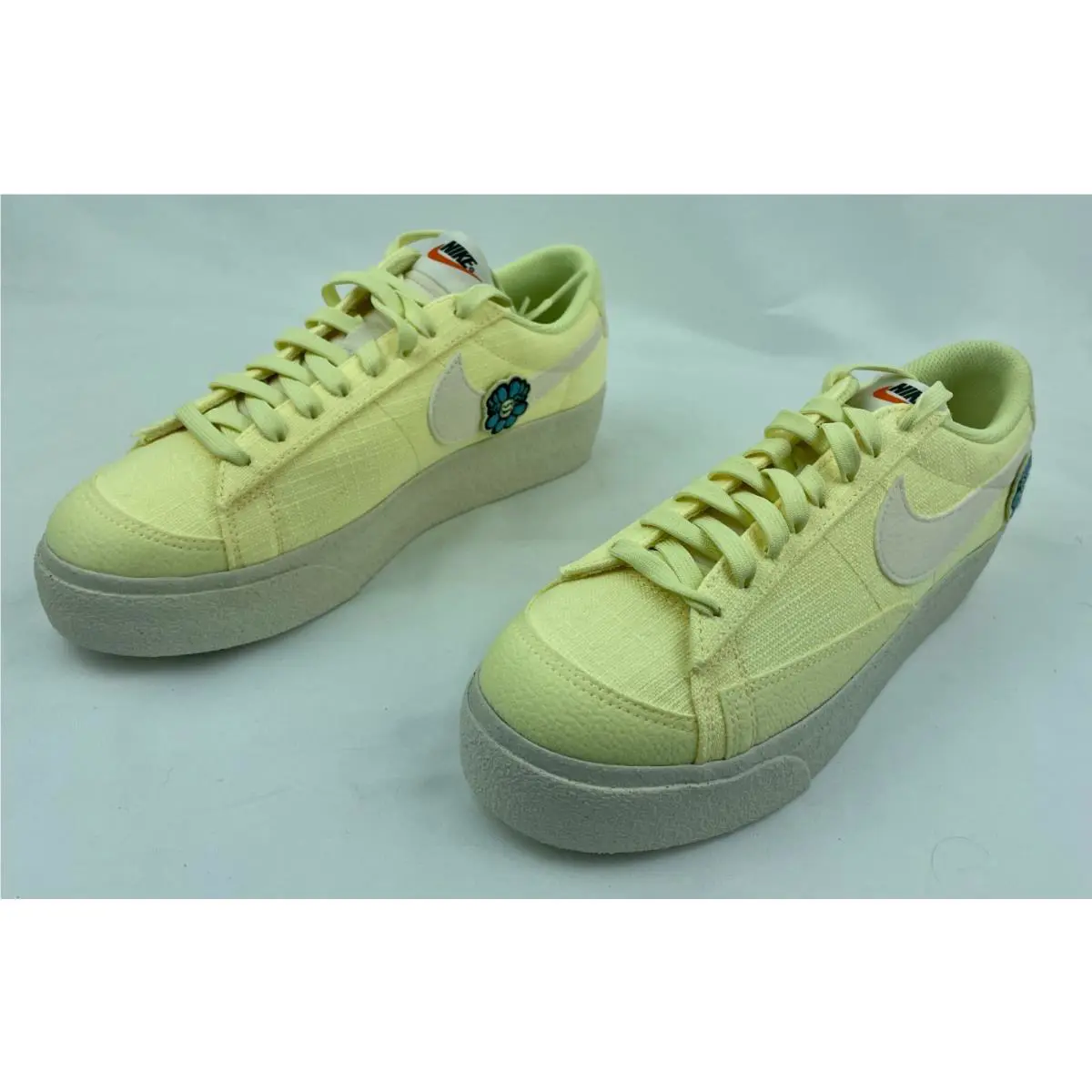 Nike shoes - DJ6376800 - DJ6376-800 - Yellow 4