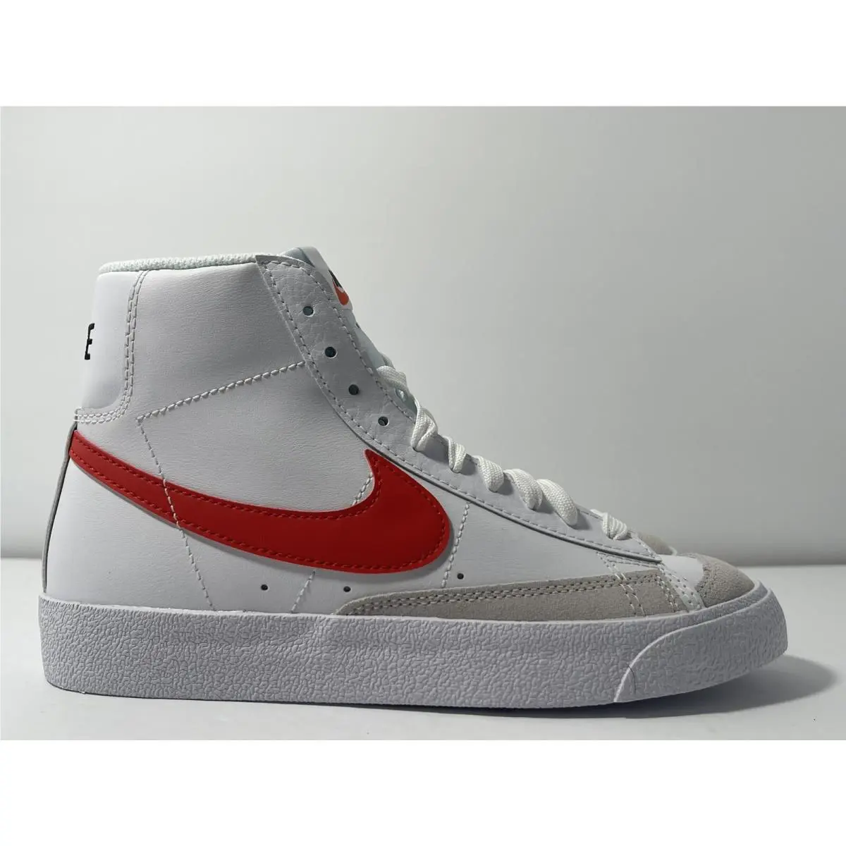 Nike shoes - Nike Blazer Mid ‘77 - Blazer Mid - DA4086 117 - White Red Blue 0