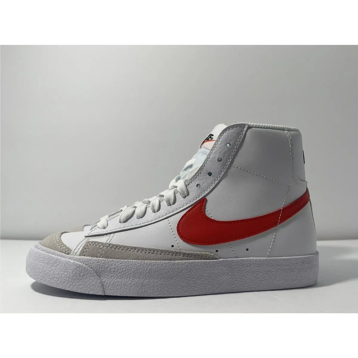 Nike shoes - Nike Blazer Mid ‘77 - Blazer Mid - DA4086 117 - White Red Blue 2