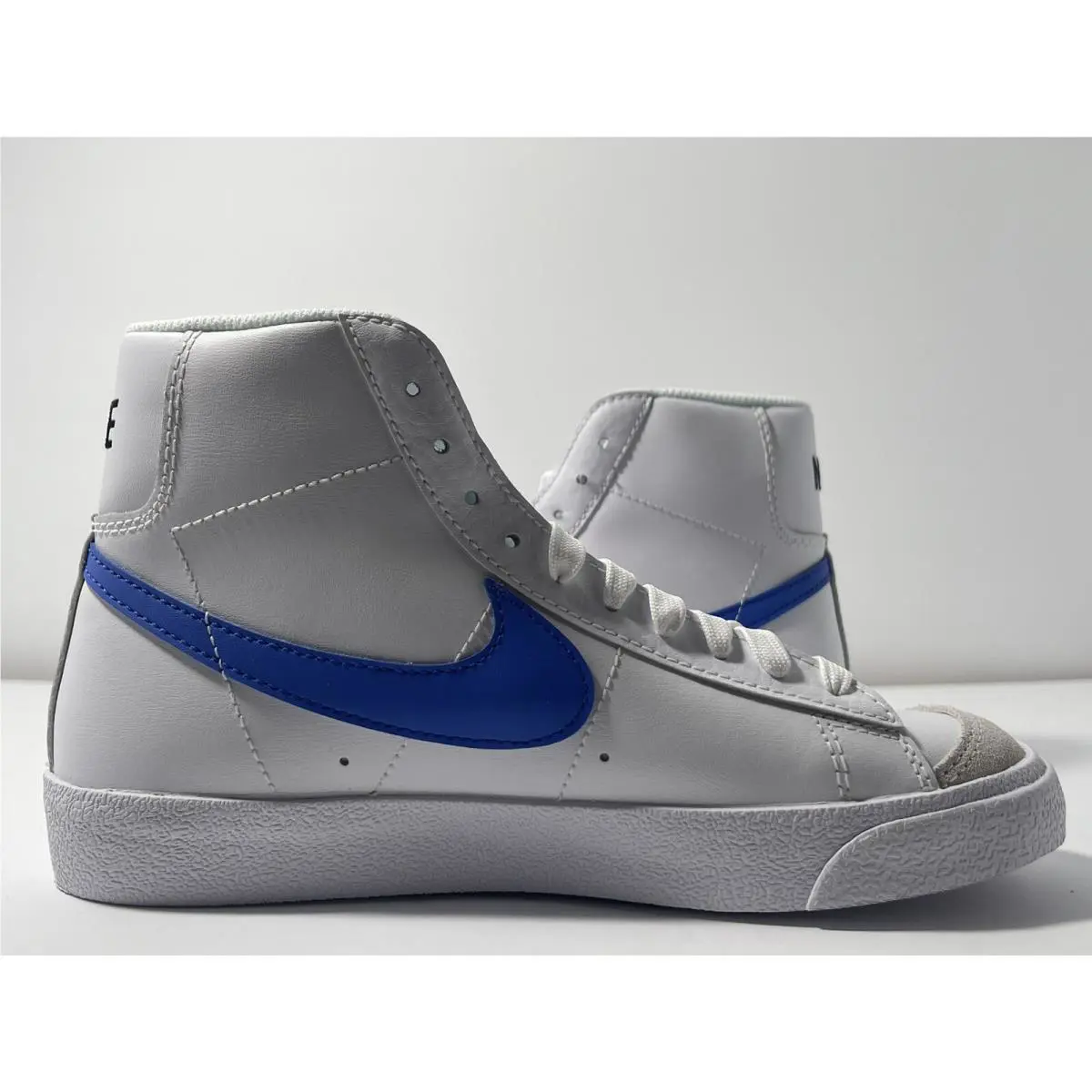 Nike shoes Blazer Mid - White Red Blue 10