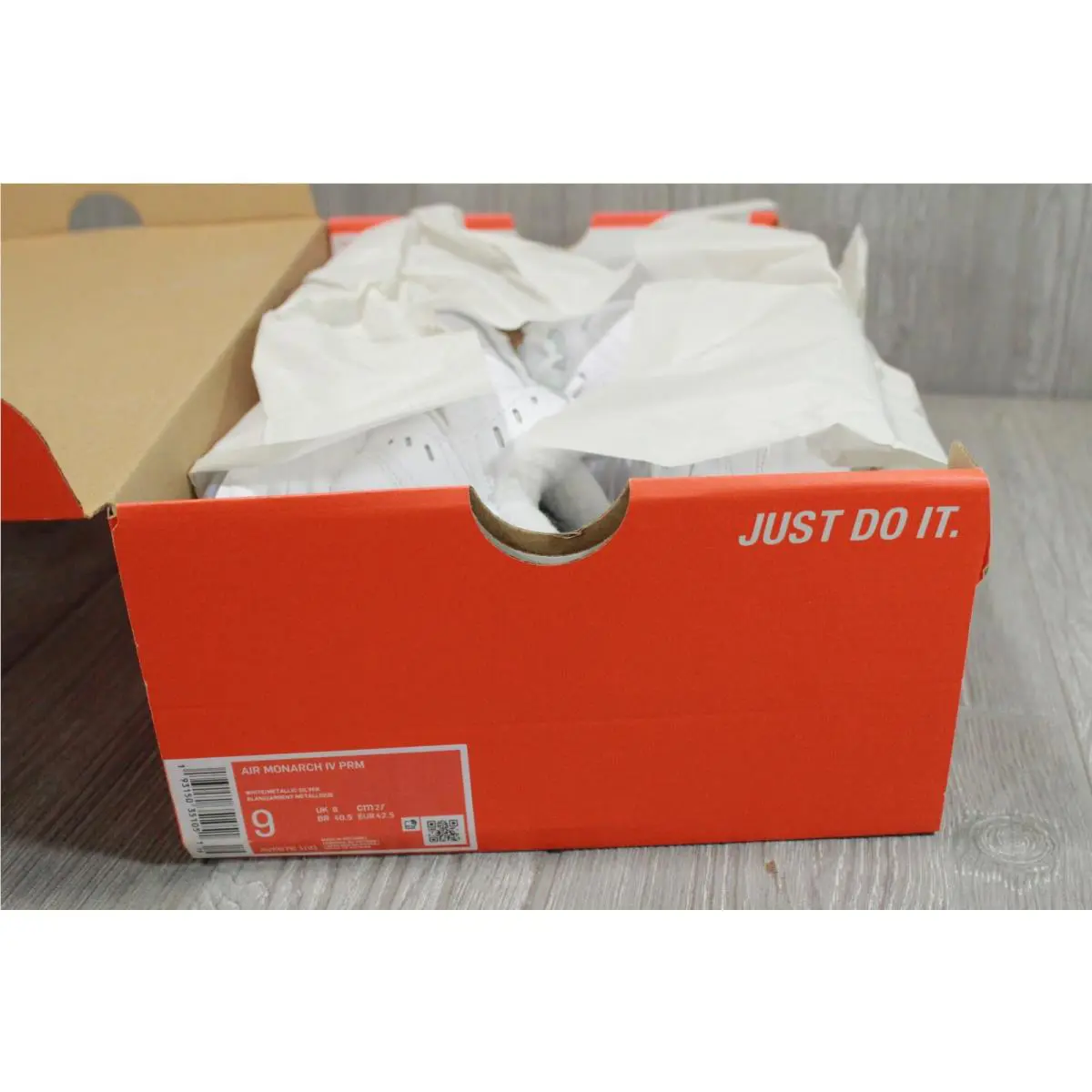 Nike shoes - White 5