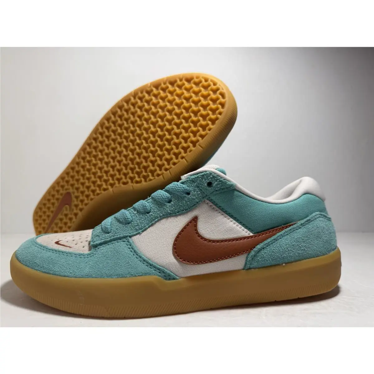 Nike shoes - Nike SB - DV5477-302 - Multicolor 4