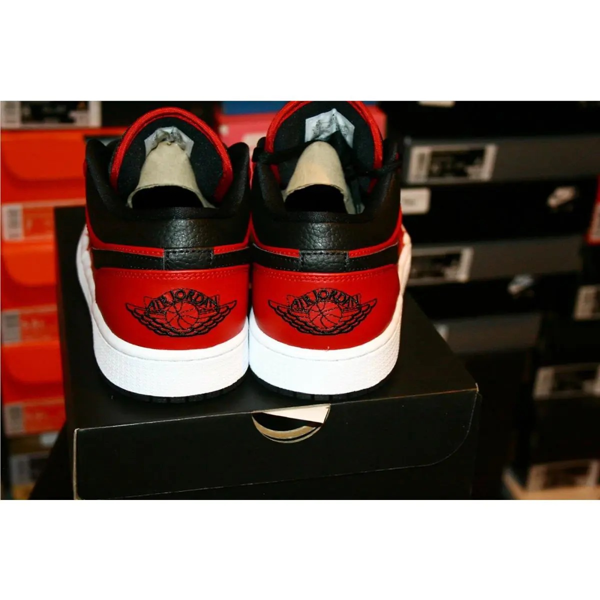 Nike shoes - Nike Air Jordan 1 - Air - 553558 605 - Red 2