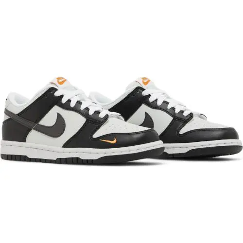 Nike shoes - Black/Light Silver/Bright Mandarin/Medium Ash 0