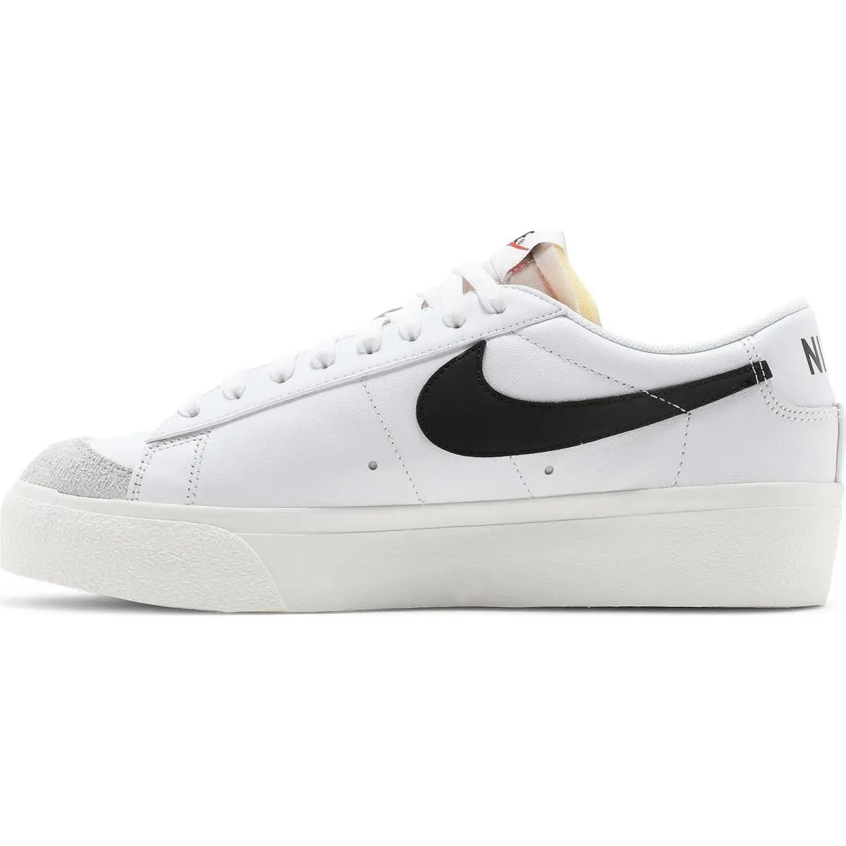 Nike shoes - White/Black 5