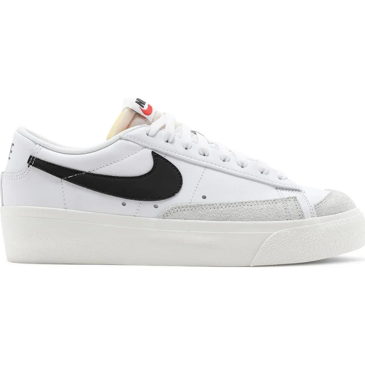 Nike shoes - White/Black 4