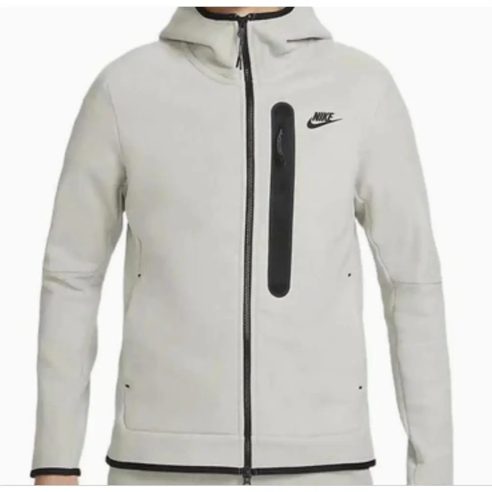 Nike clothing - Cobblestone 4