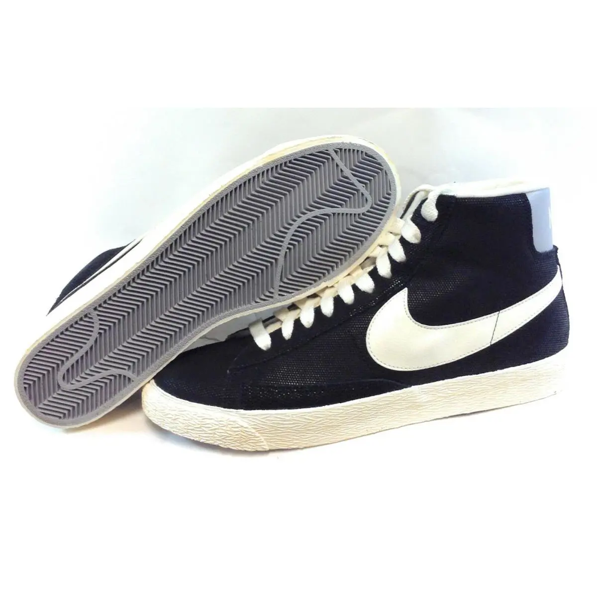 Nike shoes - Black 1
