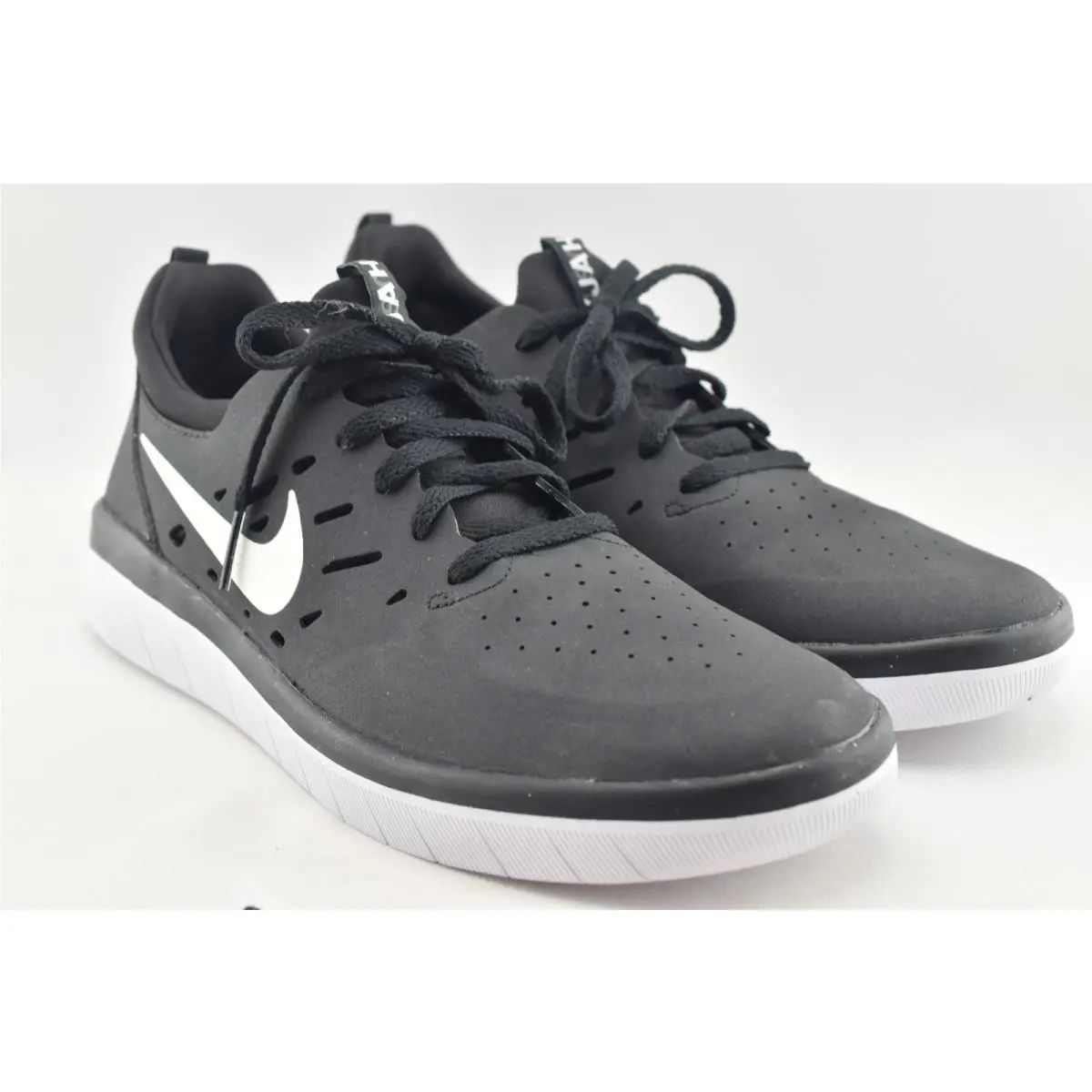 Nike shoes - Nike SB Nyjah Free - Nyjah Free - Black 1