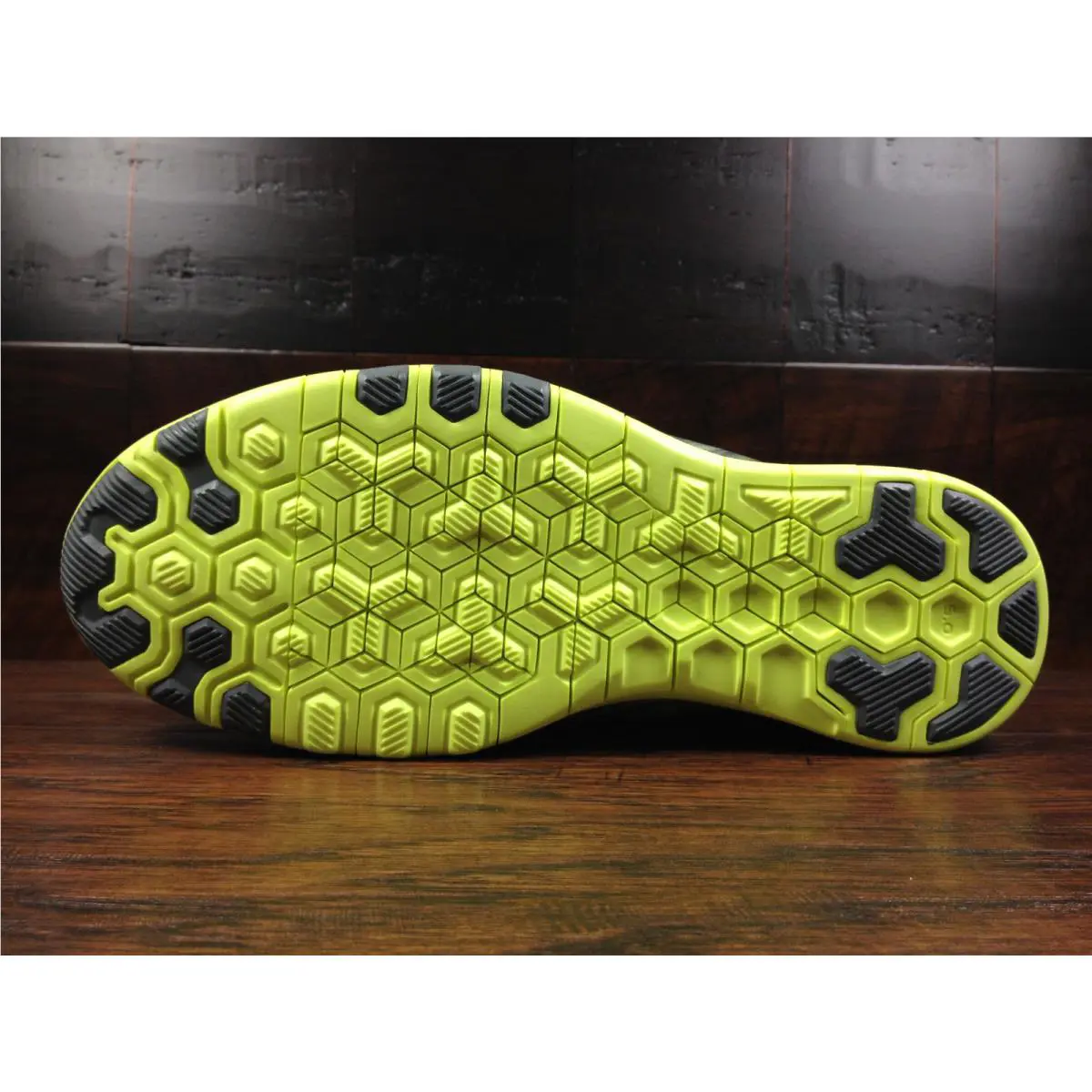 Nike shoes - Nike Free Tr Fit - Free Fit - 704695-004 - Cool Grey / White / Volt 3