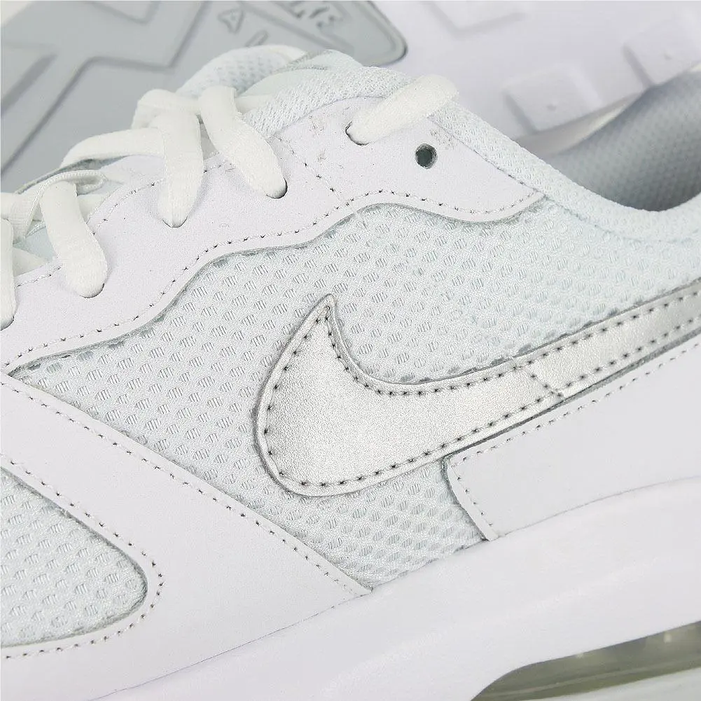 Nike shoes - White 2