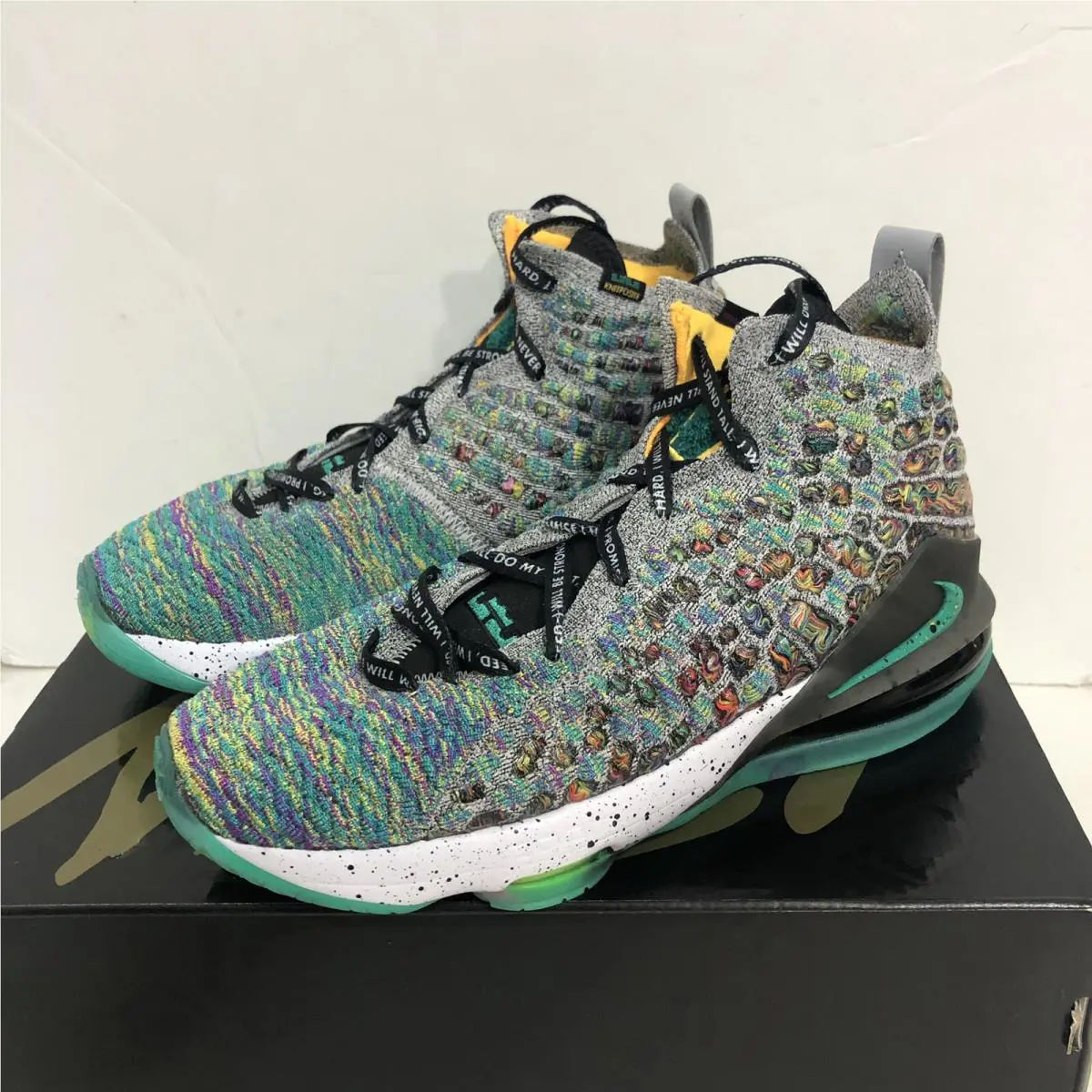 Nike shoes - LeBron XVII - LeBron XVII - CW2761-300 - Multicolor 6