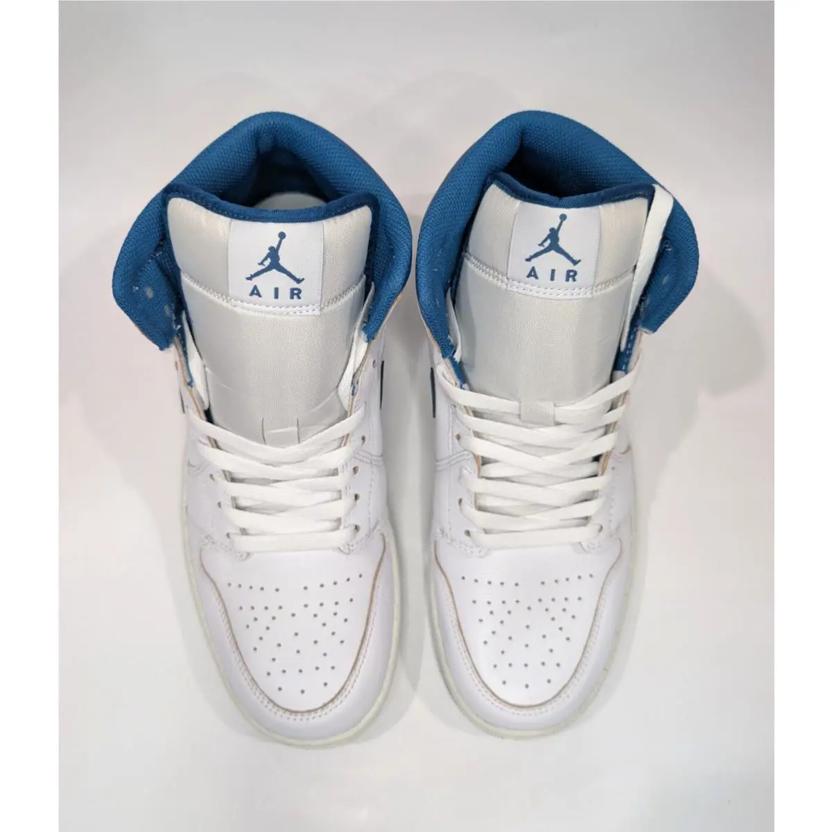 Nike shoes - Air Jordan 1 Mid SE - FN5215-141 - White/Blue 0