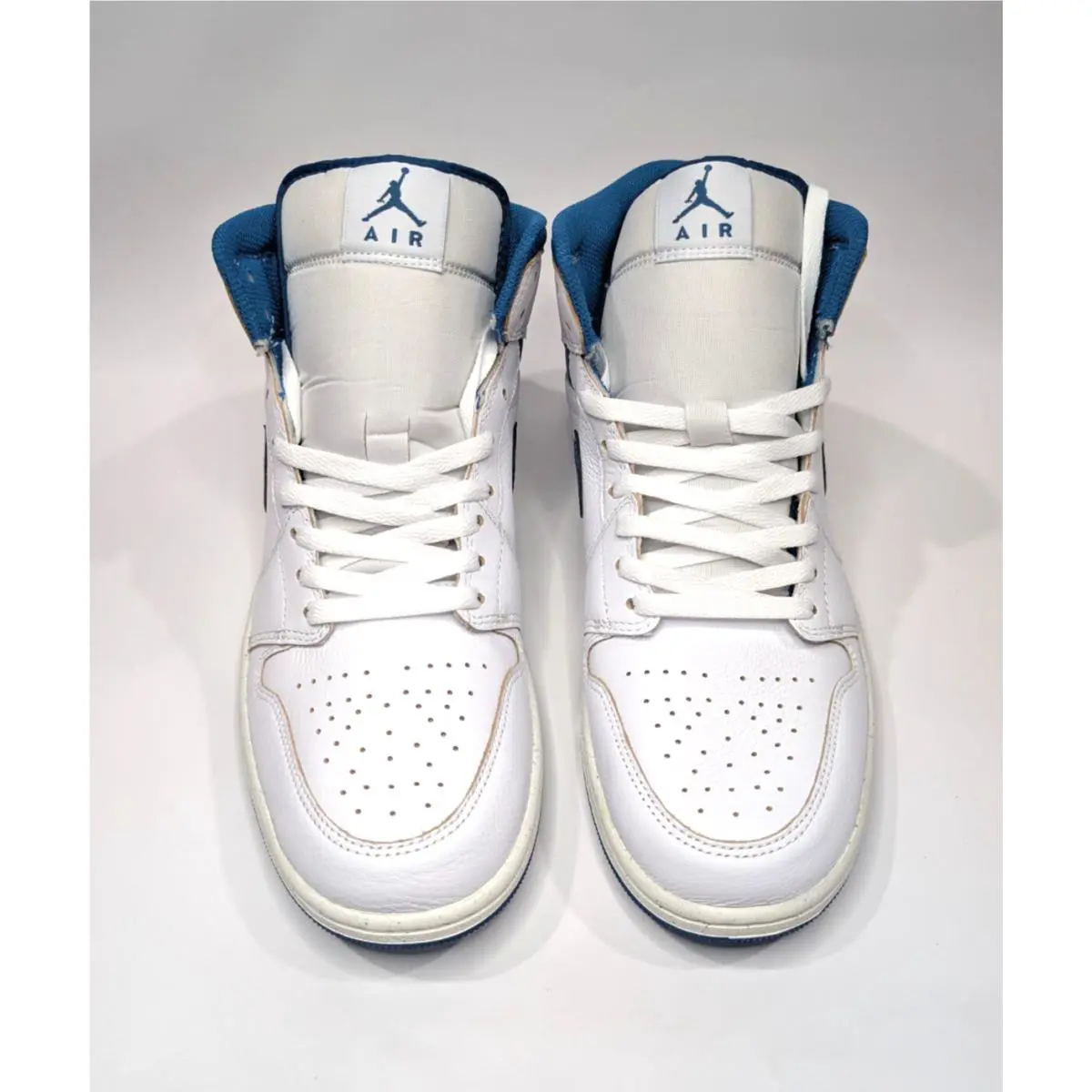 Nike shoes - Air Jordan 1 Mid SE - FN5215-141 - White/Blue 1