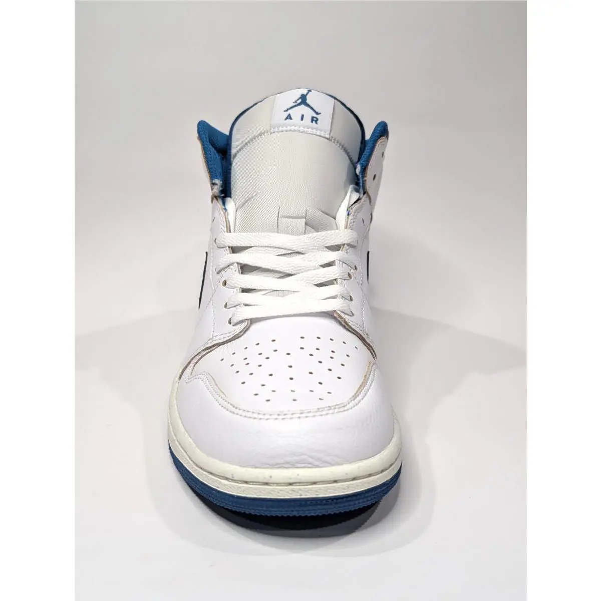 Nike shoes - Air Jordan 1 Mid SE - FN5215-141 - White/Blue 3