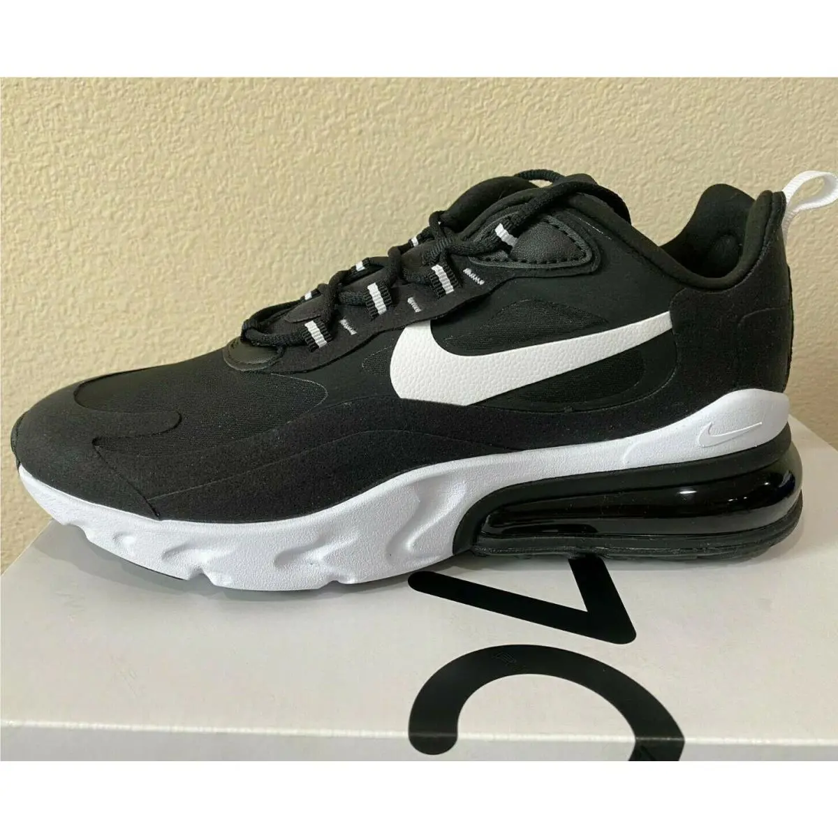 Nike shoes - Black/White 1