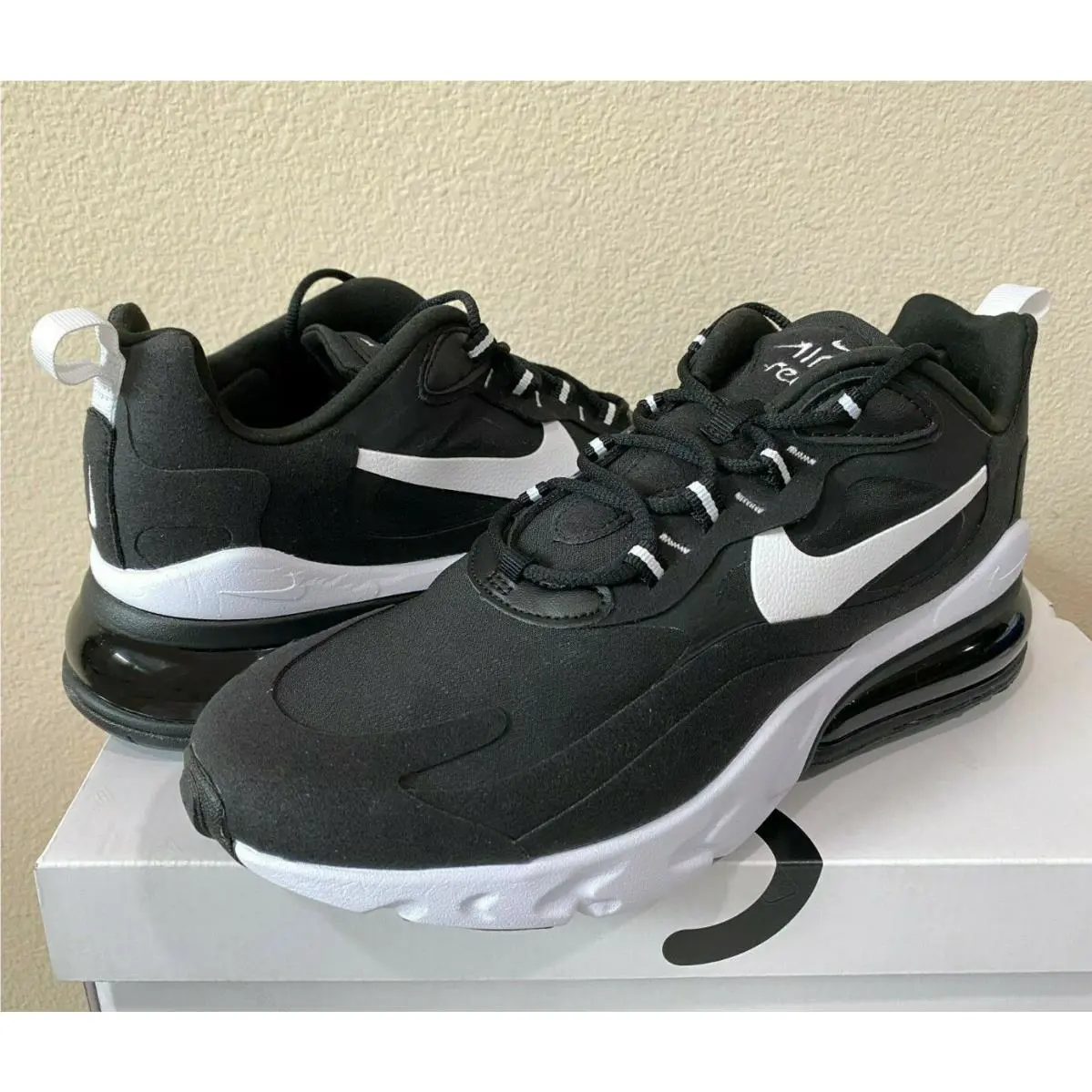 Nike shoes - Black/White 2