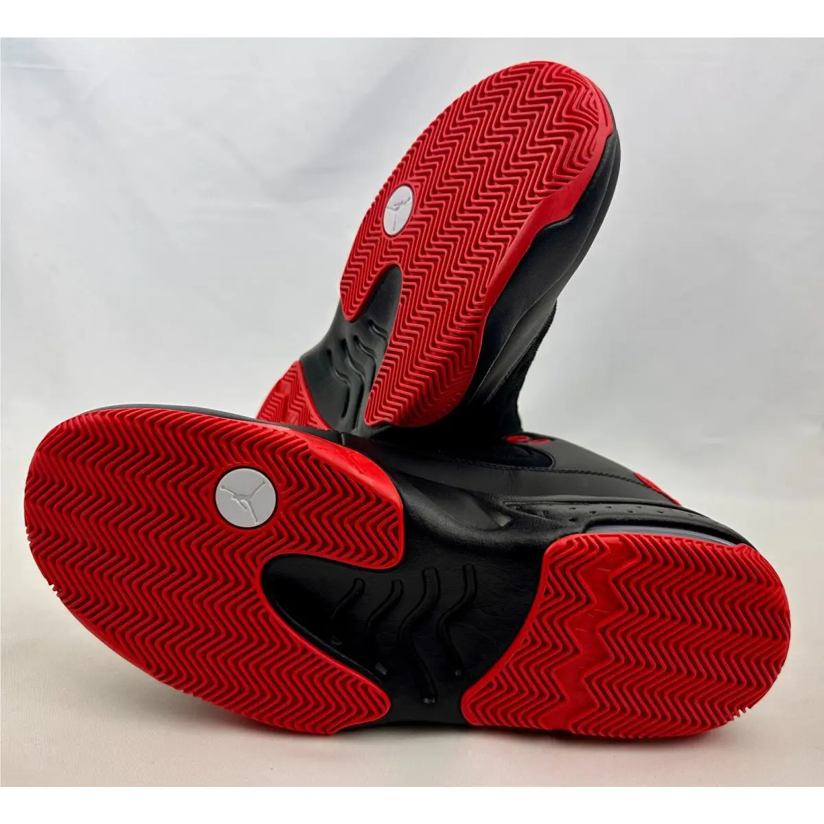 Nike shoes - Jordan Max Aura 2 - Max Aura - bred 7