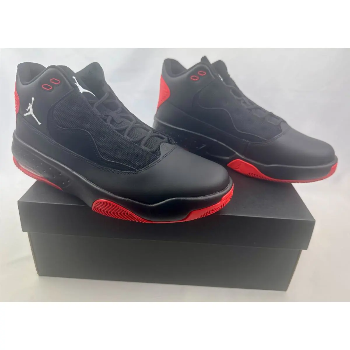 Nike shoes - Jordan Max Aura 2 - Max Aura - bred 8