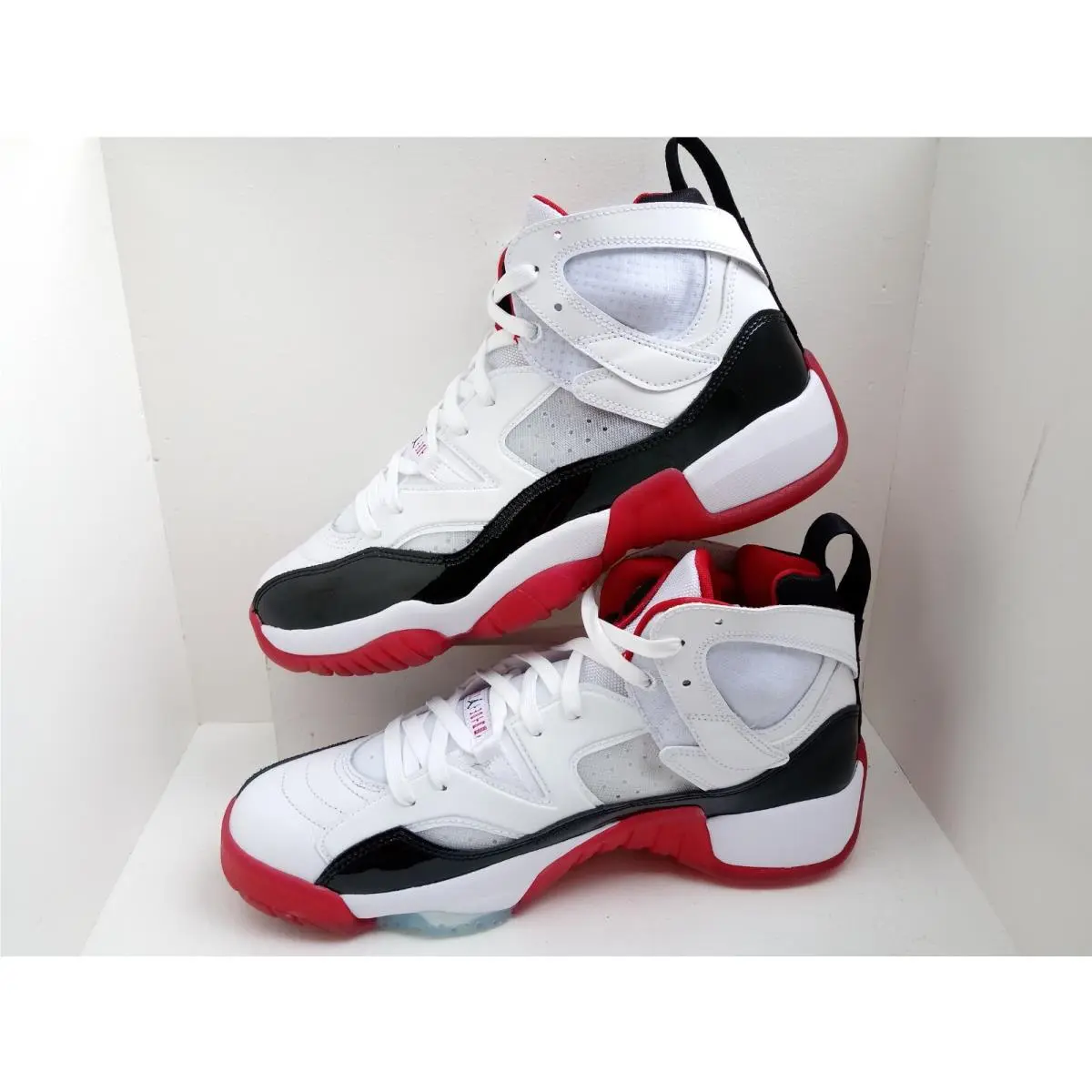 Nike shoes - NIKE JUMPMAN TWO TREY - JUMPMAN TWO TREY - DO1925-106 - WHITE/BLACK-GYM RED 9
