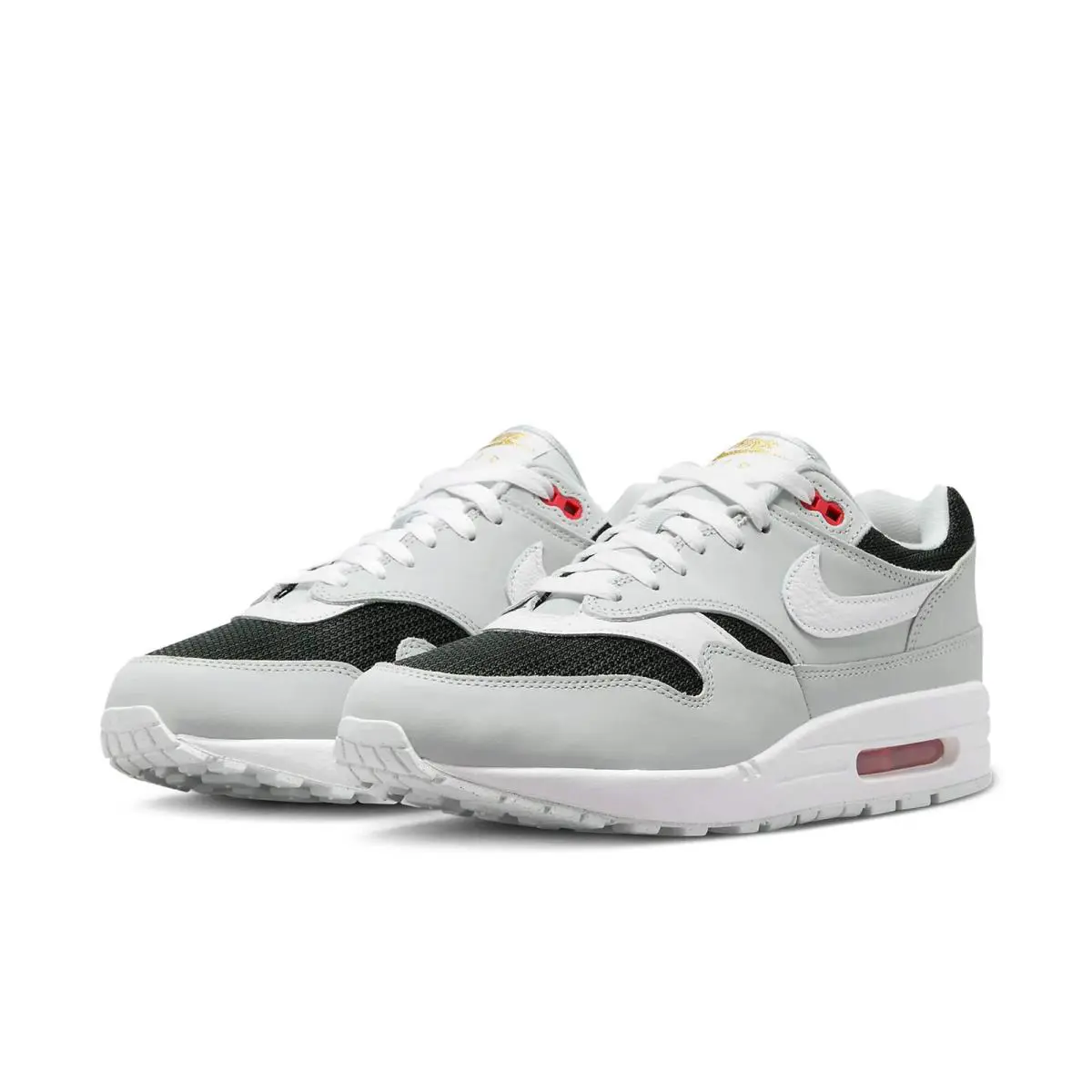 Nike shoes 0