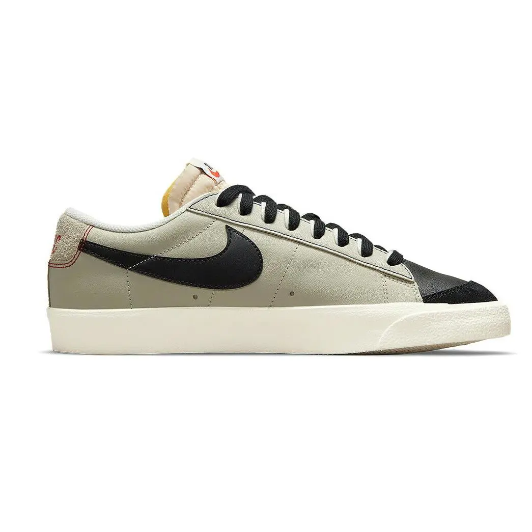 Nike shoes - Black 1
