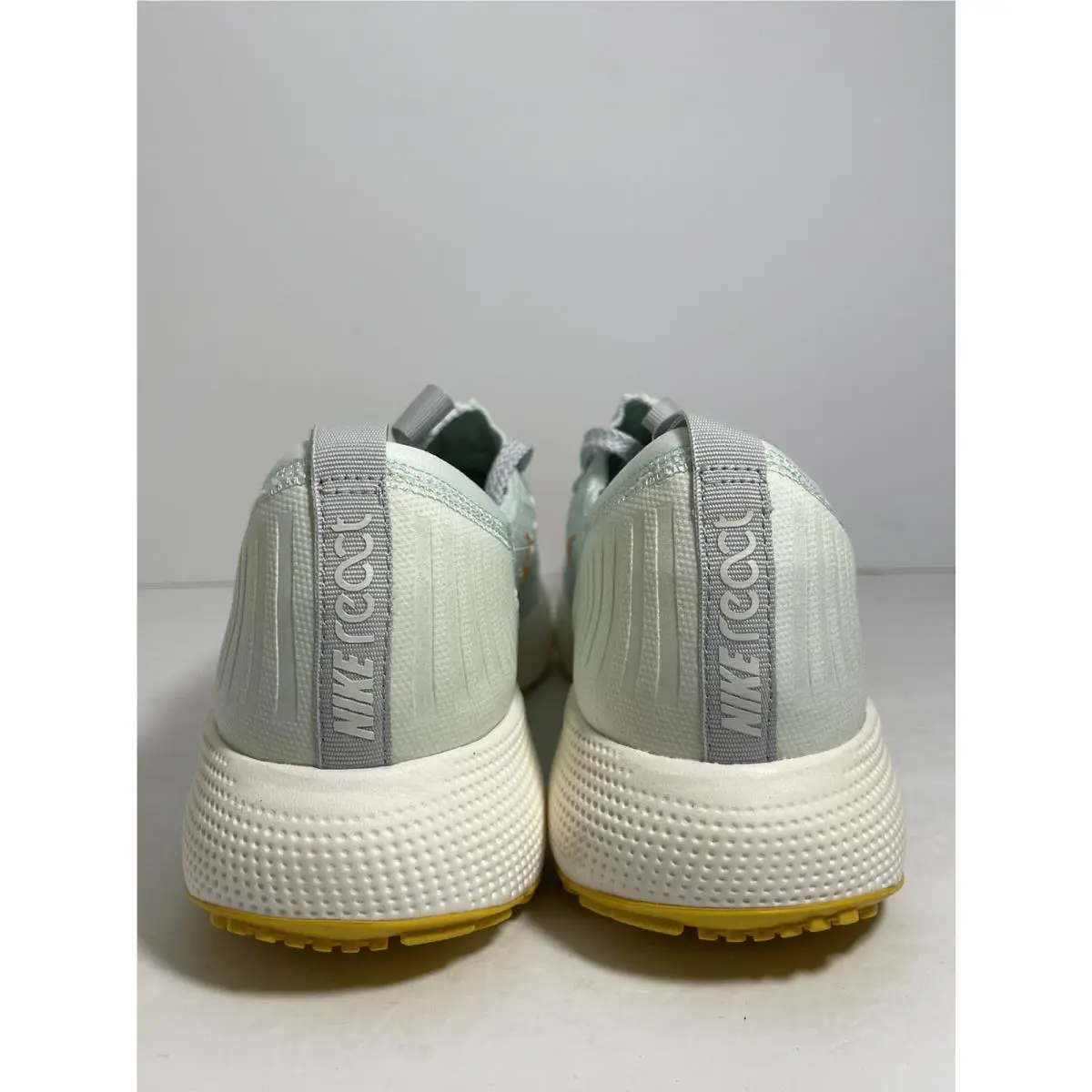 Nike shoes - Nike React Escape - React Escape - DC4269-300 - Barely Green 3