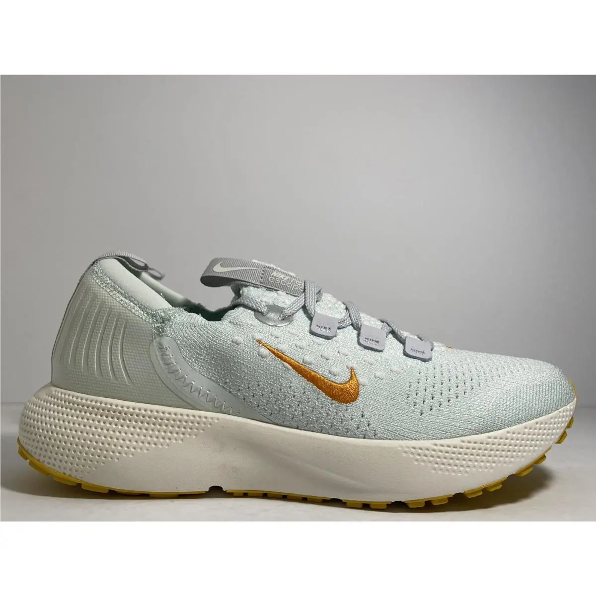 Nike shoes - Nike React Escape - React Escape - DC4269-300 - Barely Green 0