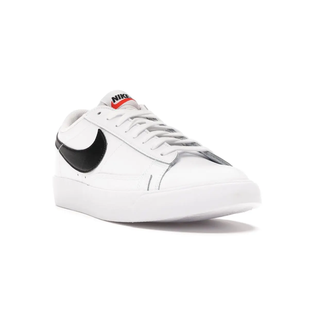 Nike shoes - White 2