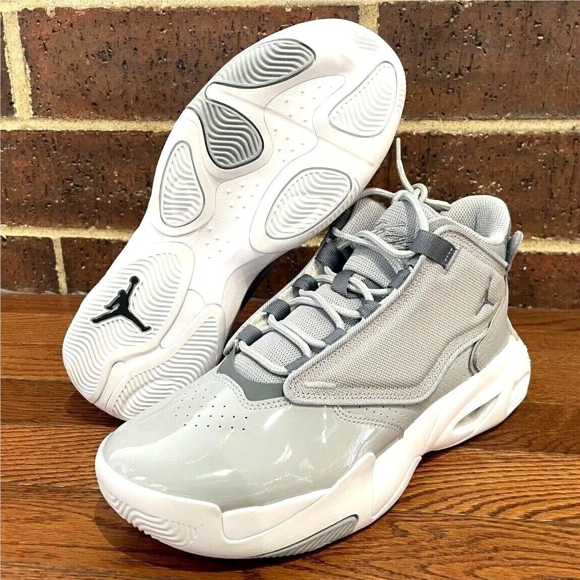 Nike shoes - Air Jordan Max Aura - Air Max Aura - DN3687-005 - Gray 4