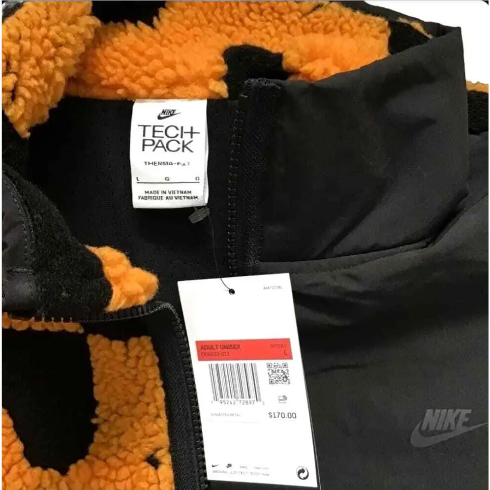 Nike clothing - Sportswear Therma-FIT Tech - Sportswear Tech - Orange/Black, Black / Orange 7