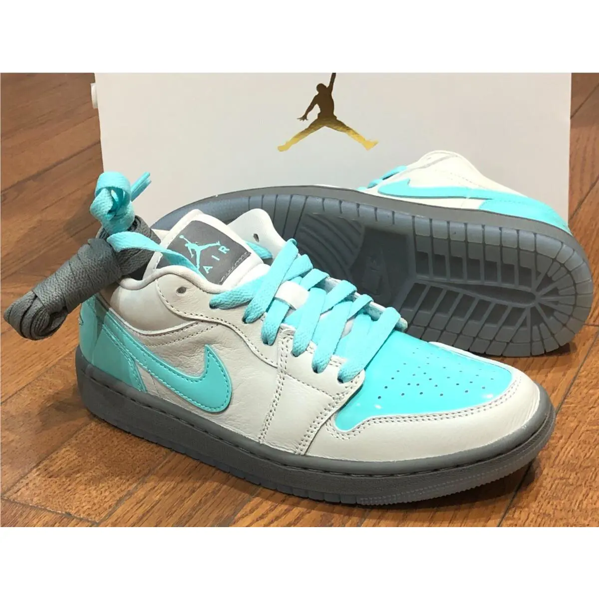 Nike shoes - Air Jordan 1 Low SE - HQ3599-025 - POLAROID 4