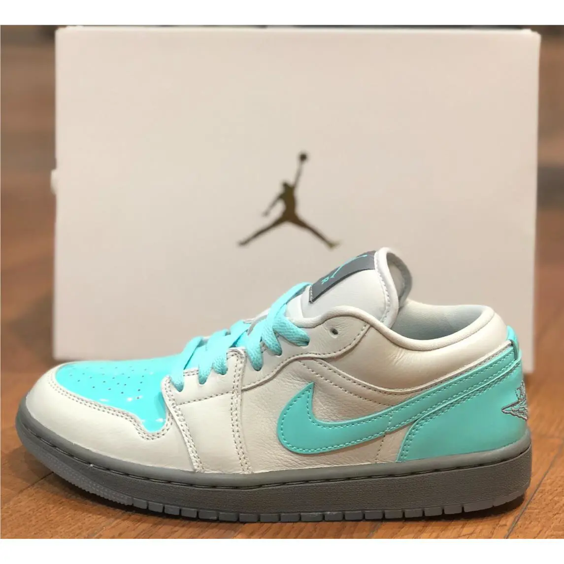 Nike shoes - Air Jordan 1 Low SE - HQ3599-025 - POLAROID 7
