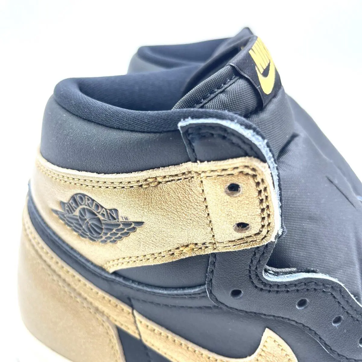 Nike shoes - Air Jordan 1 - Air - DZ5485-071 - Black/Metallic Gold/Sail 5
