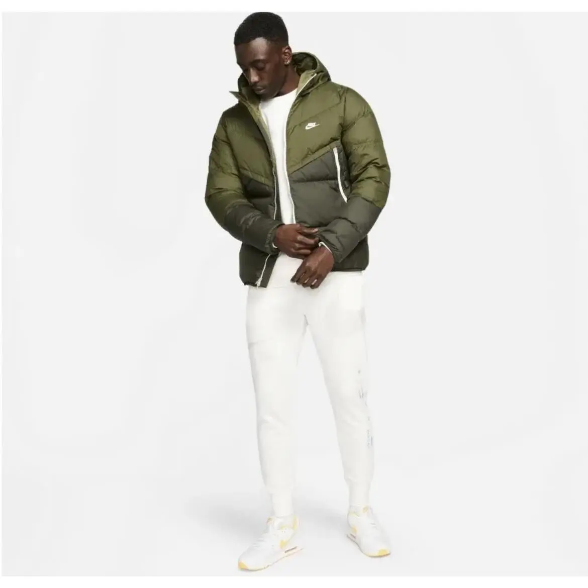 Nike clothing - Green 1