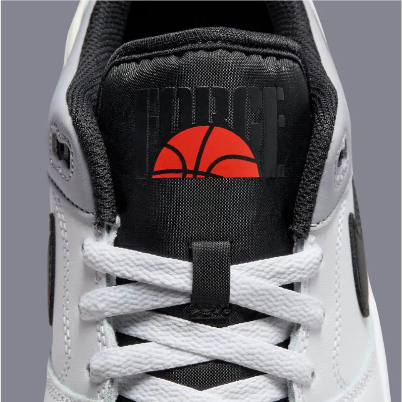 Nike shoes - White/Black/Gray 11
