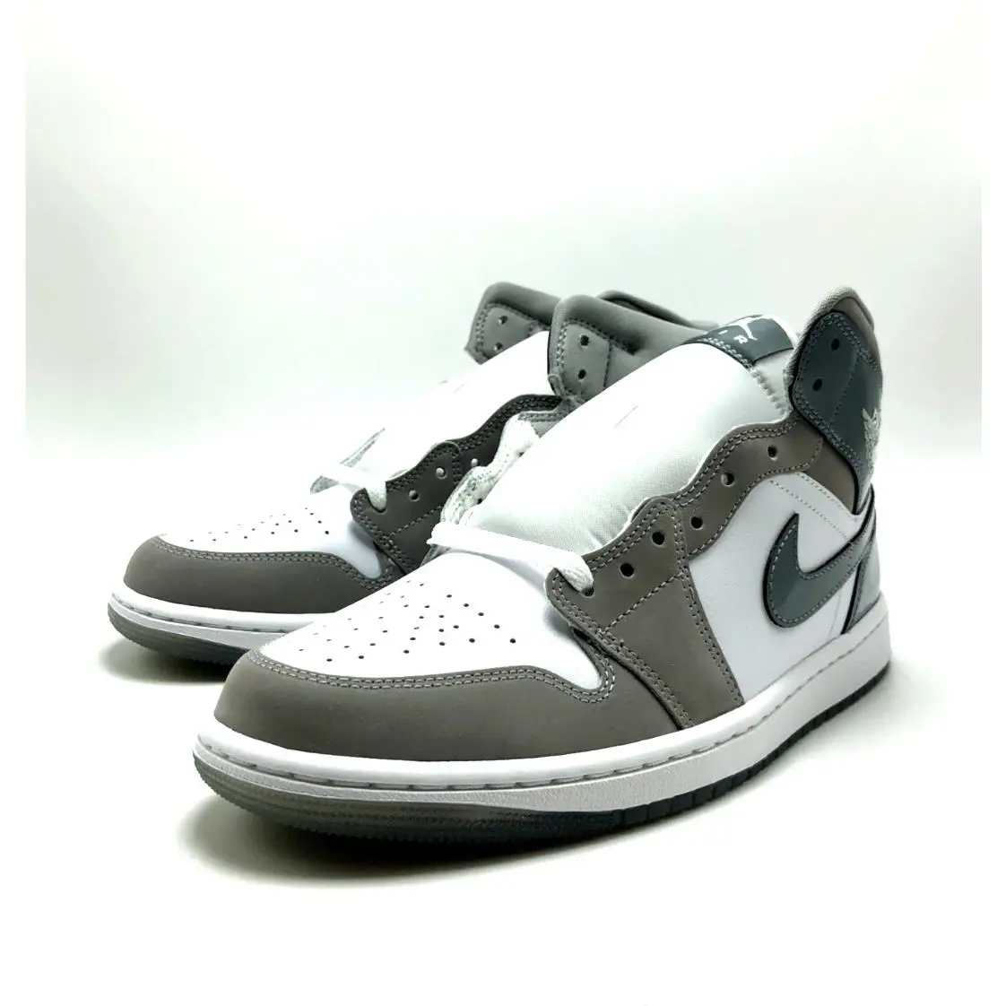 Nike shoes - Air Jordan 1 Mid SE - HF3216-100 - GREY 1