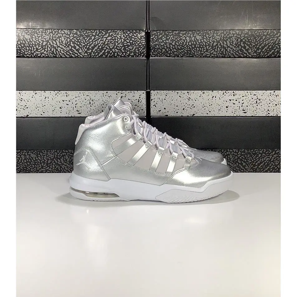 Nike shoes - Jordan Max Aura SE (GS) - AV5175-040 - Silver/Vast Grey-White 10