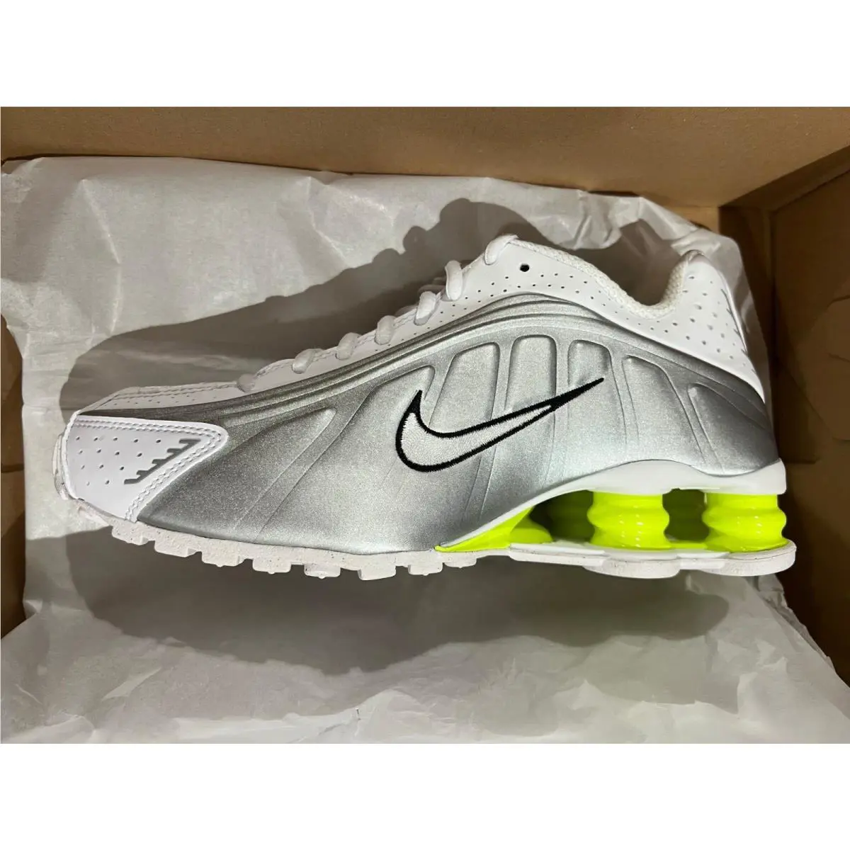 Nike shoes - AR3565 - AR3565 - White-Metallic 3