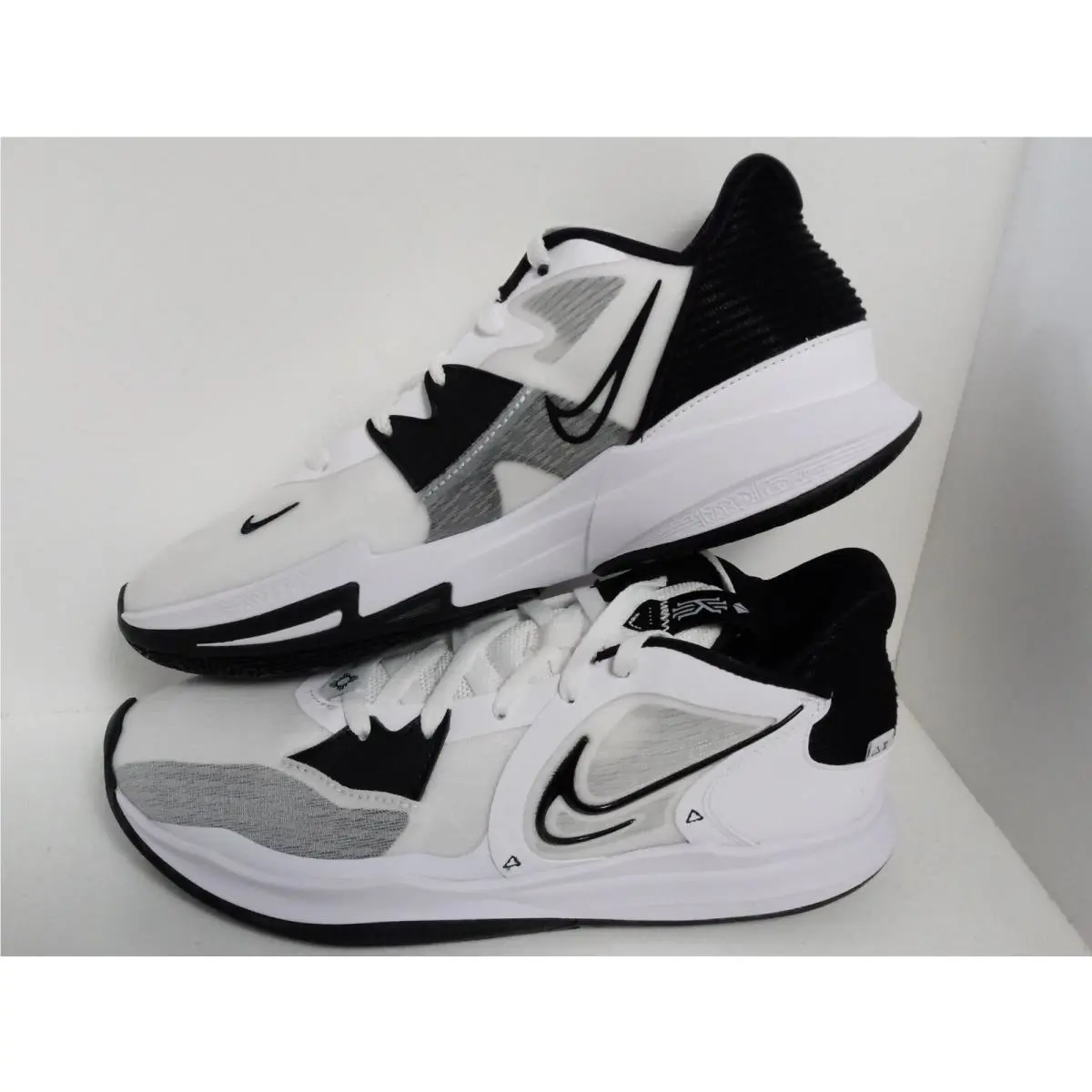 Nike shoes - Nike Kyrie Low - Kyrie Low - DO9617-100 - WHITE/BLACK 26