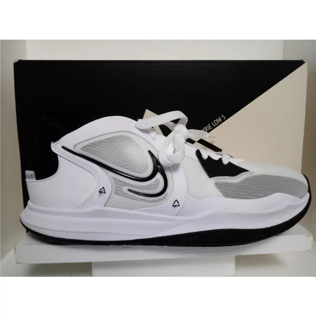 Nike shoes - Nike Kyrie Low - Kyrie Low - DO9617-100 - WHITE/BLACK 0