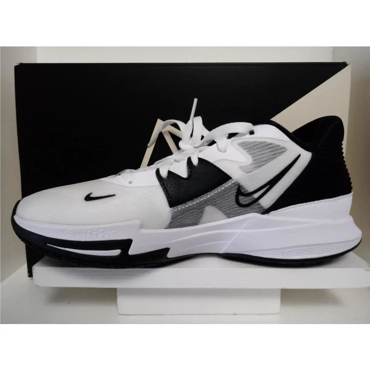 Nike shoes - Nike Kyrie Low - Kyrie Low - DO9617-100 - WHITE/BLACK 1