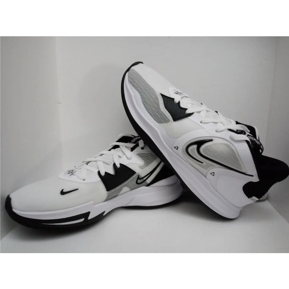 Nike shoes - Nike Kyrie Low - Kyrie Low - DO9617-100 - WHITE/BLACK 20